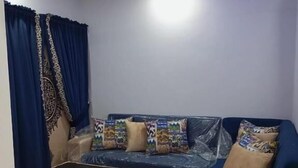 Ảnh chưa phân loại, 4 trong số 6 ảnh, nút
