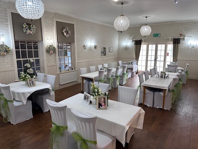 Pine Lodge Hotel & Restaurant Mansfield