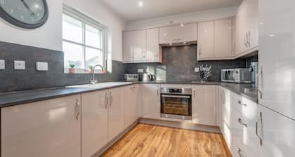 Large 3 bedroom apartment by Gleneagles