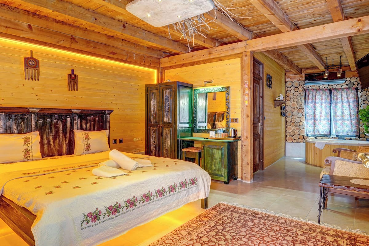 Luxury Double Room | Egyptian cotton sheets, premium bedding, down comforters, minibar