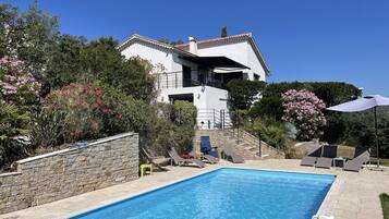 Piscine extérieure, piscine chauffée