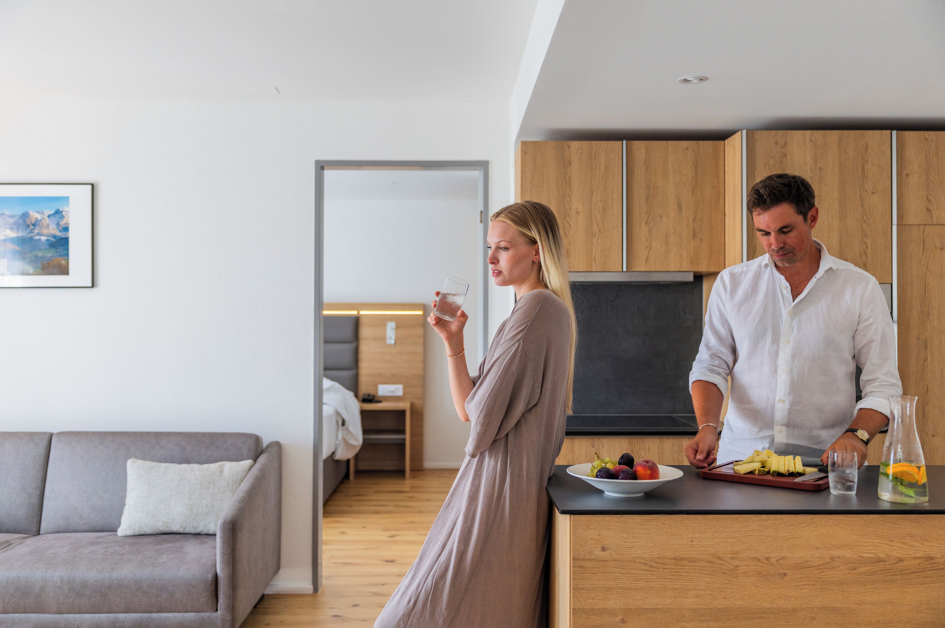 Flachbildfernseher, Fußbodenheizung, Arbeitsbereiche