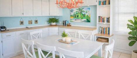 Maison, 3 chambres | Restauration