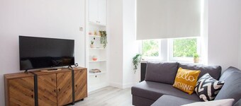 Spacious Modern Apartment in Glasgow West End