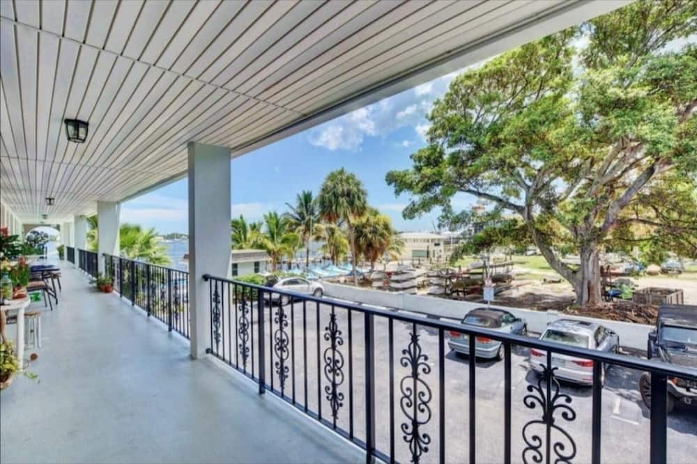 West Palm Beach Condo