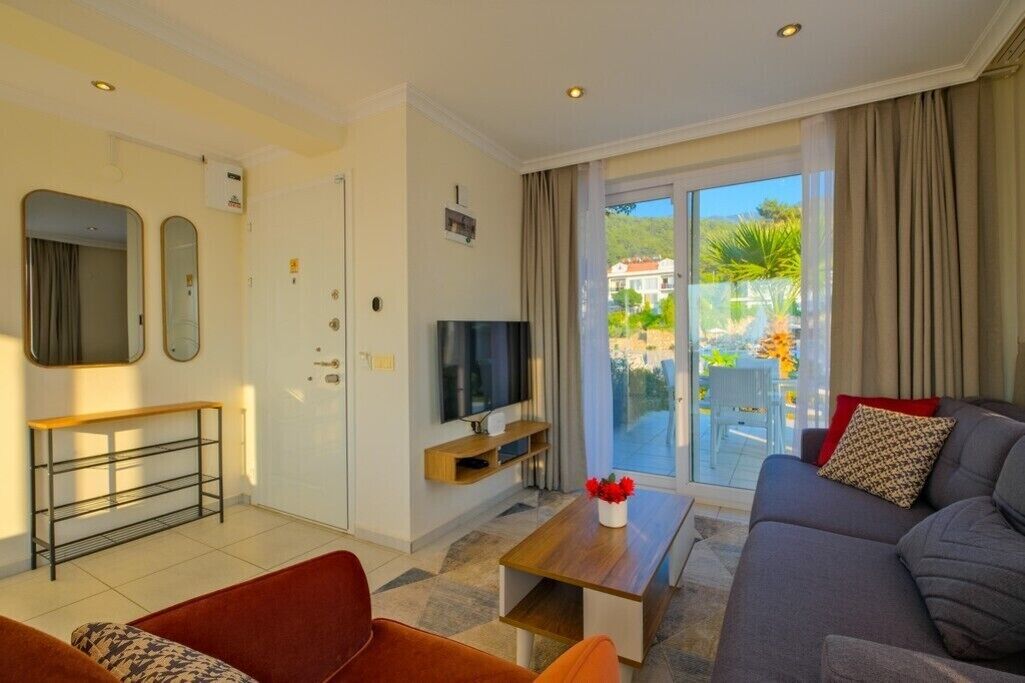 luxury apartment close to Ölüdeniz with olympic pool