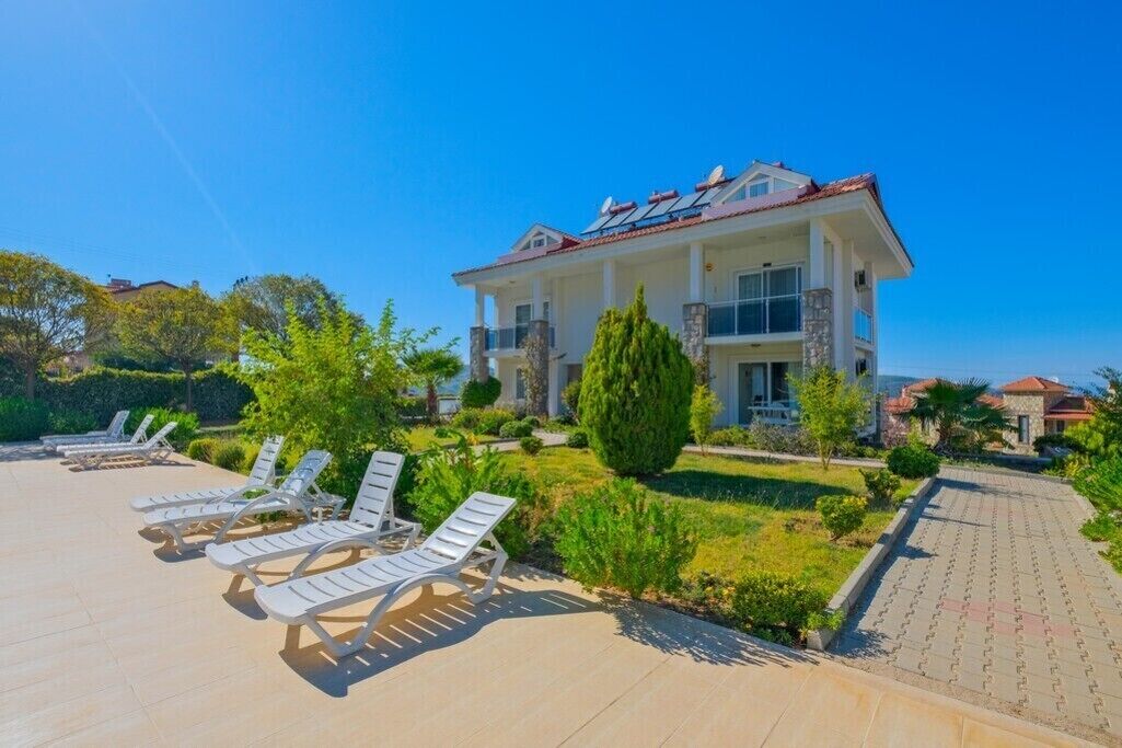 luxury apartment close to Ölüdeniz with olympic pool