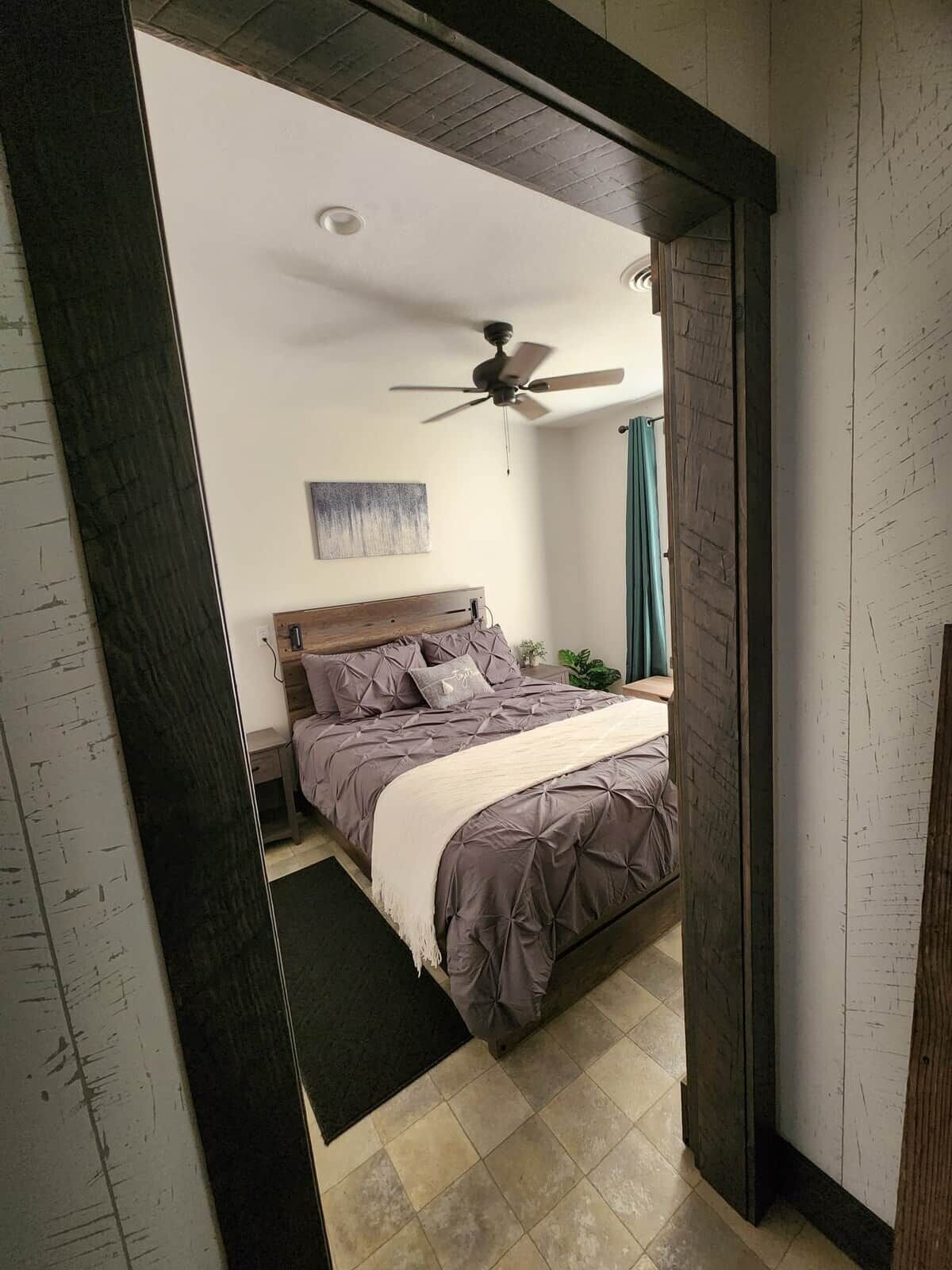 3 bedrooms, desk, iron/ironing board, free WiFi