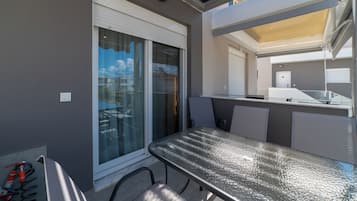 Loft, 2 Bedrooms, Pool Access | Terrace/patio