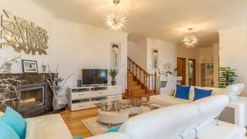 TV màn hình phẳng