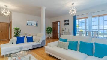 TV màn hình phẳng