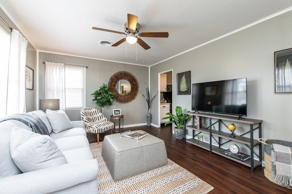 Stay in a 1953 Gunnison Home is within walking distance to St Joe Hospital