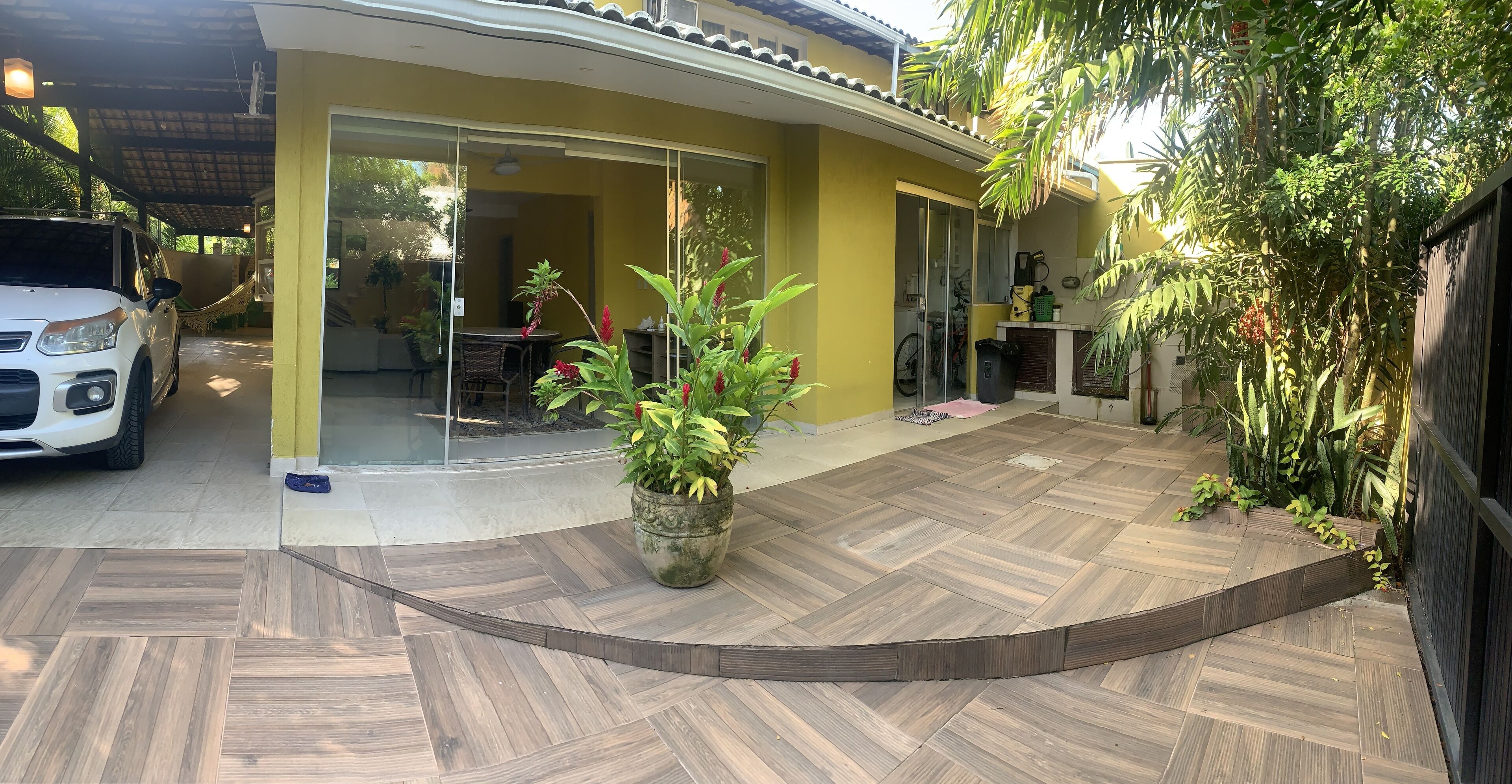 Condominio fechado. Segurança. Ventilada. Gourmet + lazer- office + conforto. <br>