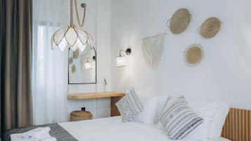 Deluxe-Zimmer, 1 Schlafzimmer, Nichtraucher, mit Bad | Bettwäsche aus ägyptischer Baumwolle, hochwertige Bettwaren, Minibar