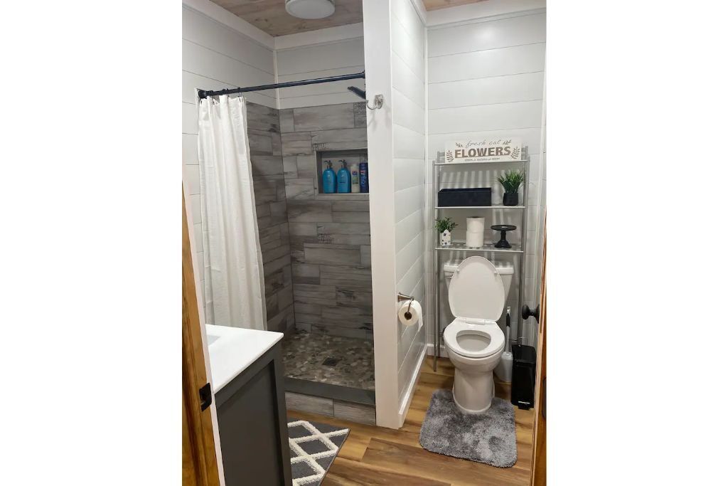 Pleasant View - A brand new riverfront getaway!