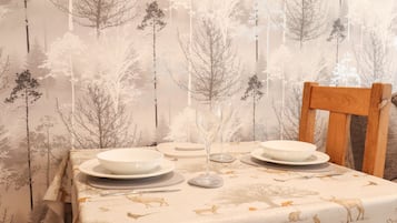 Frigorifero, lavastoviglie, bollitore elettrico, tostapane