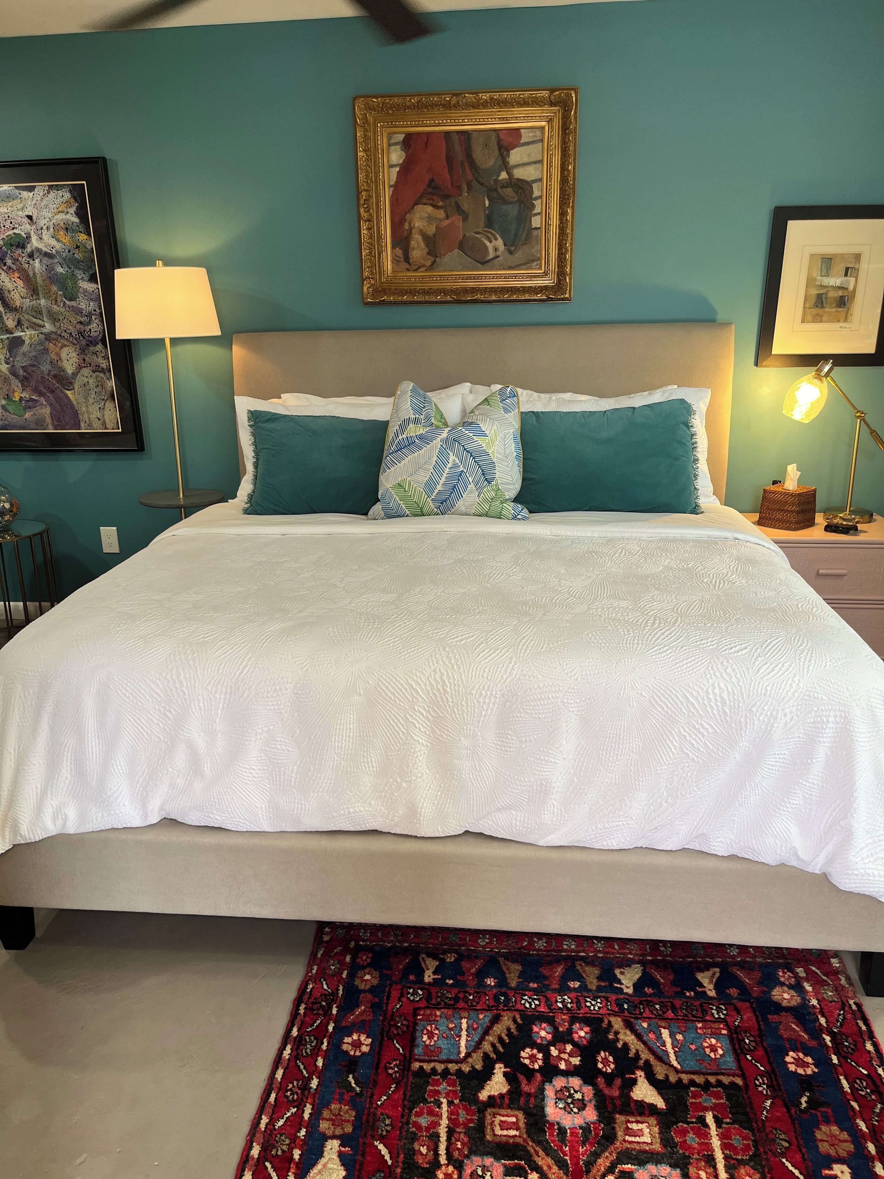 1 habitación, tabla de planchar con plancha, wifi gratis y ropa de cama 