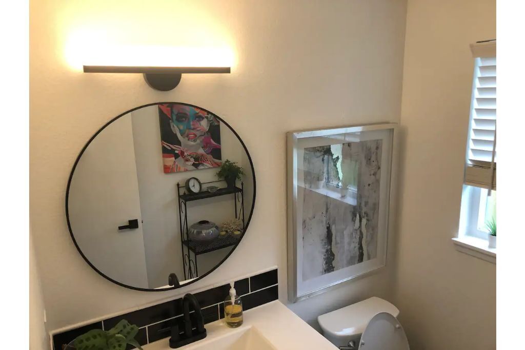 Luxury Brand New Remodeled 3 Bedroom Duplex!