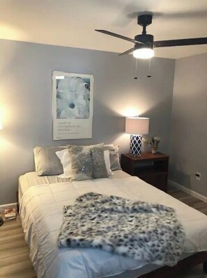 3 quartos, ferros/tábuas de passar roupa, Wi-Fi, roupa de cama