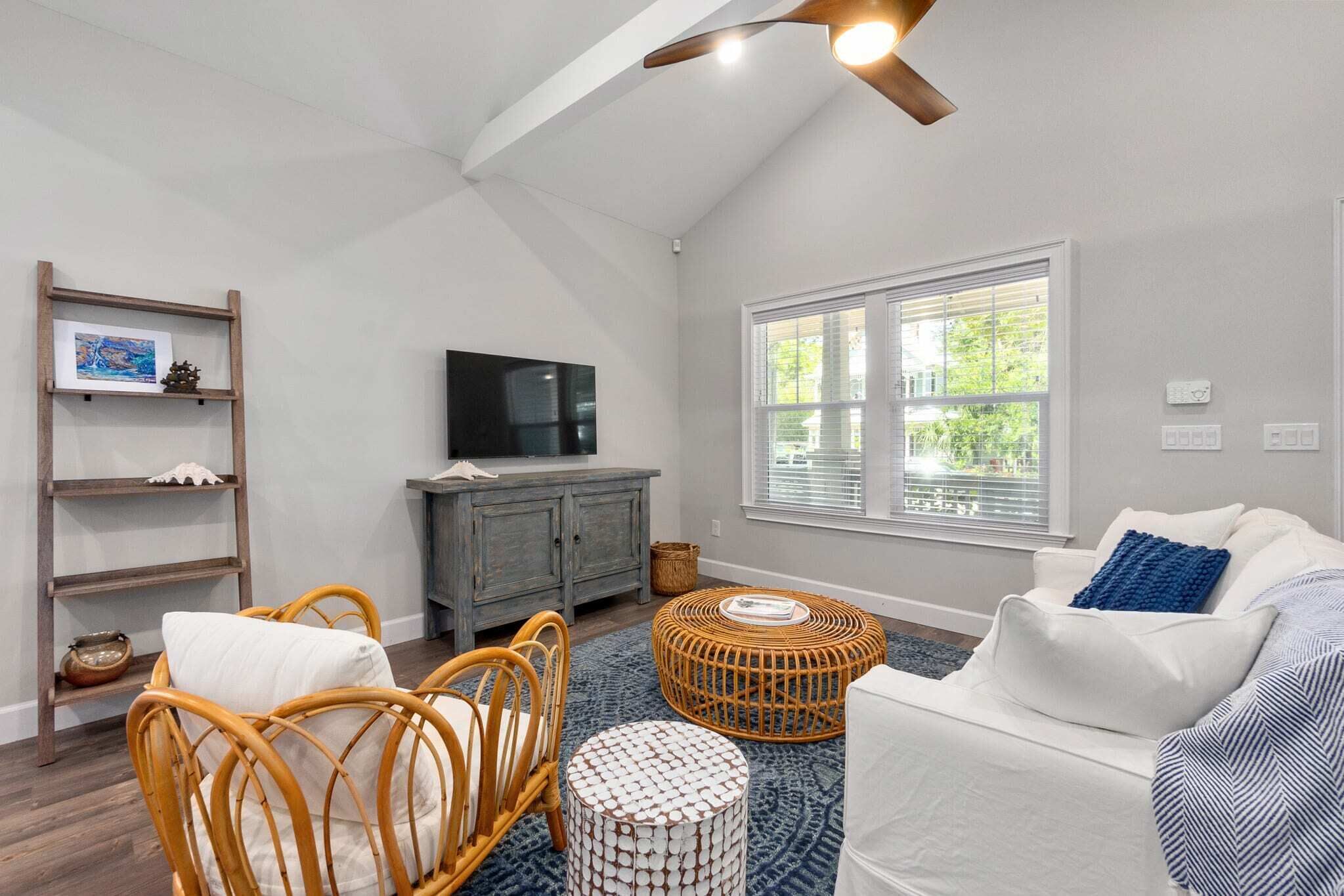Oneida Charmed - Historic Cottage w/ Modern Flair