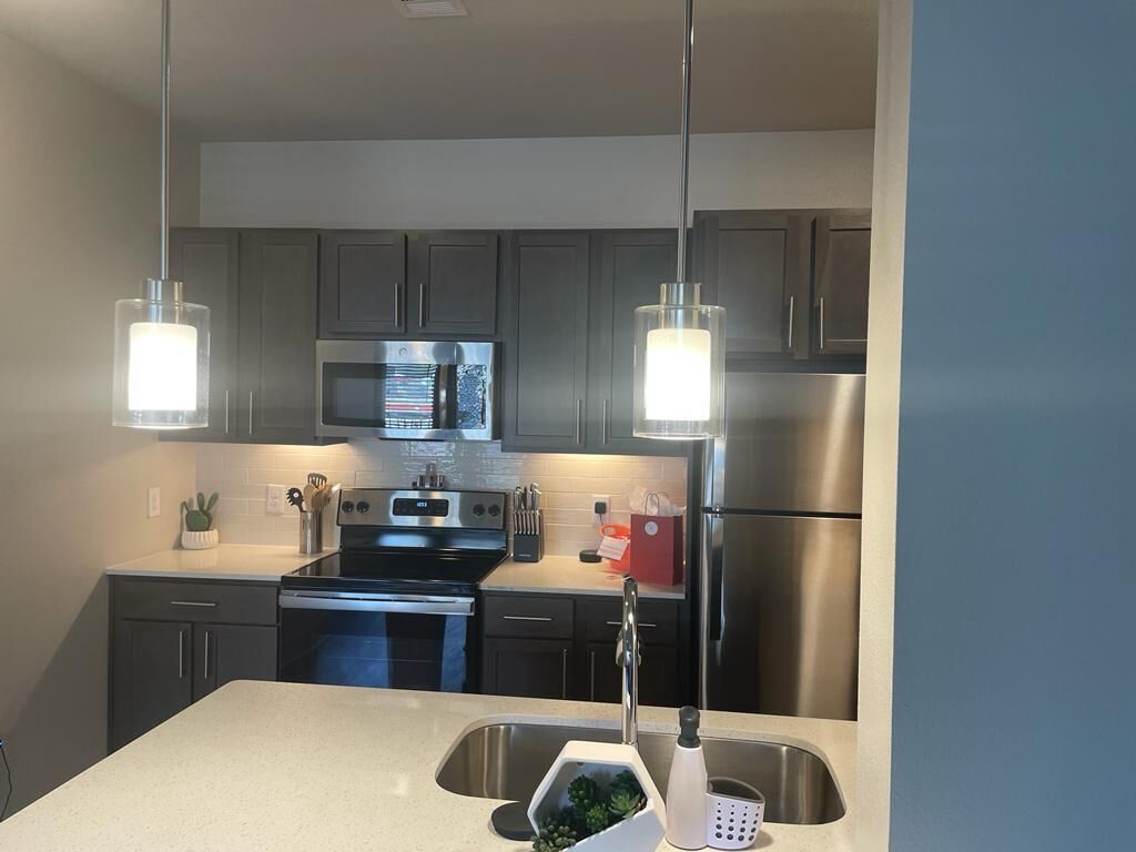 Med Centre Luxury furnished 1BD/1BA