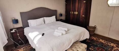 1 sovrum, skrivbord, gratis wi-fi och sängkläder