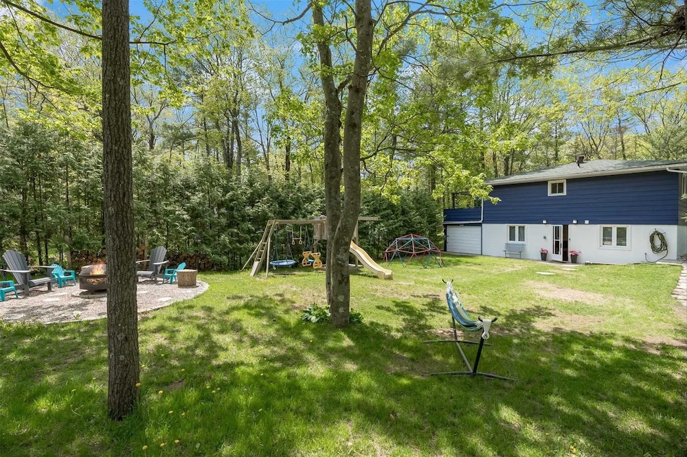 Cottage with Private Beach Access License #STRTT-2022-219
