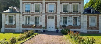CHÂTEAU DES BOSQUETS.