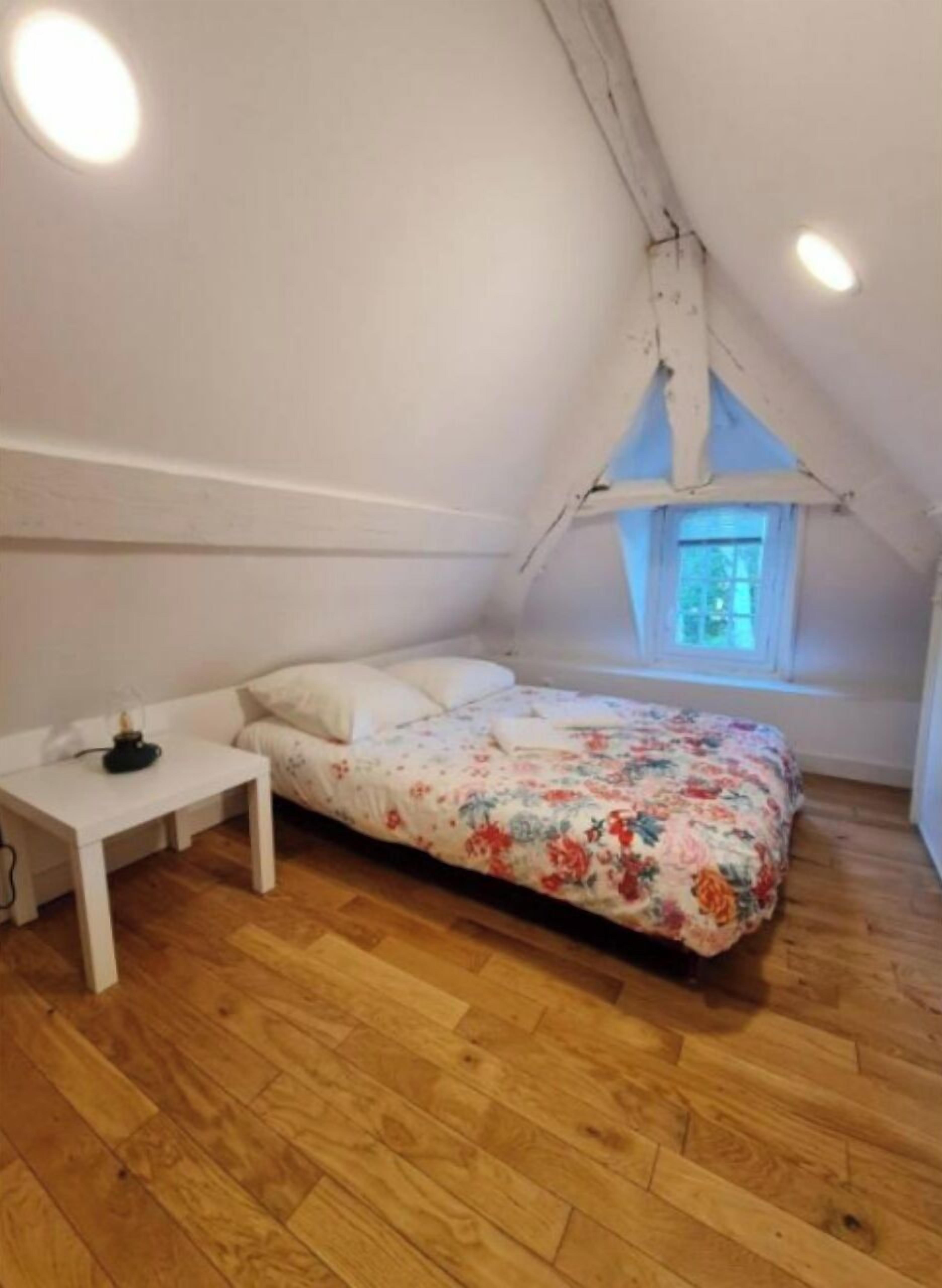 2 chambres, lit parapluie, Wi-Fi gratuit, draps fournis