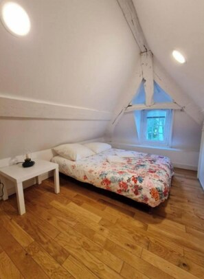 2 bedrooms, travel crib, free WiFi, bed sheets - CHÂTEAU DES BOSQUETS. (Étretat)
