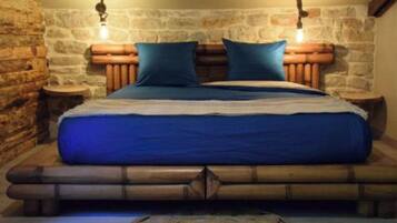 2 slaapkamers, een strijkplank/strijkijzer, reisbedje, gratis wifi