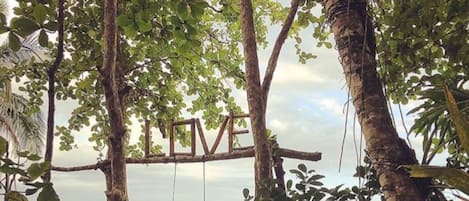 Private beach, free beach cabanas, sun loungers, beach umbrellas