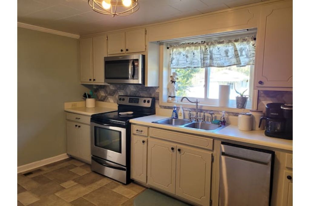 Getaway and relax at the Sharpsburg Shanty