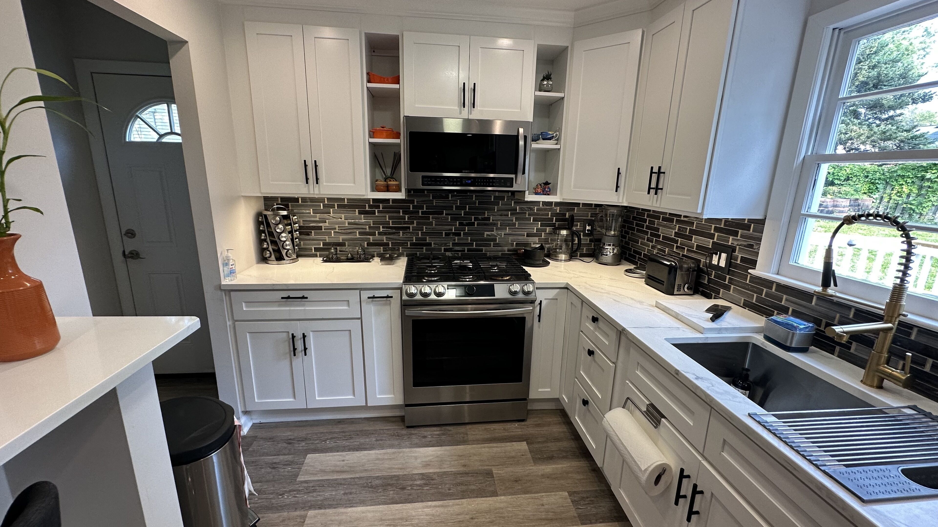 Luxury Home in Heart of Vienna w Theater, Near DC!