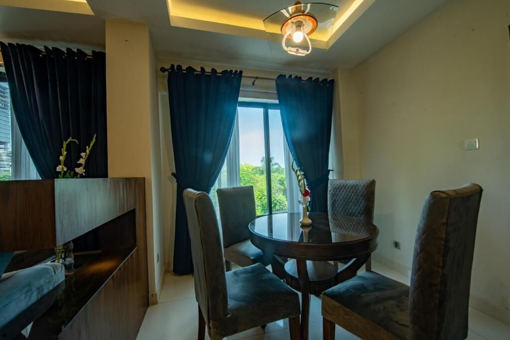 Foto - Envoy Continental Hotel, Blue Area, Islamabad