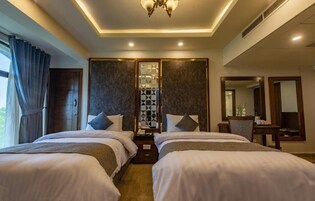 Habitación ejecutiva con 2 camas individuales, 2 camas individuales | Ropa de cama de alta calidad y escritorio