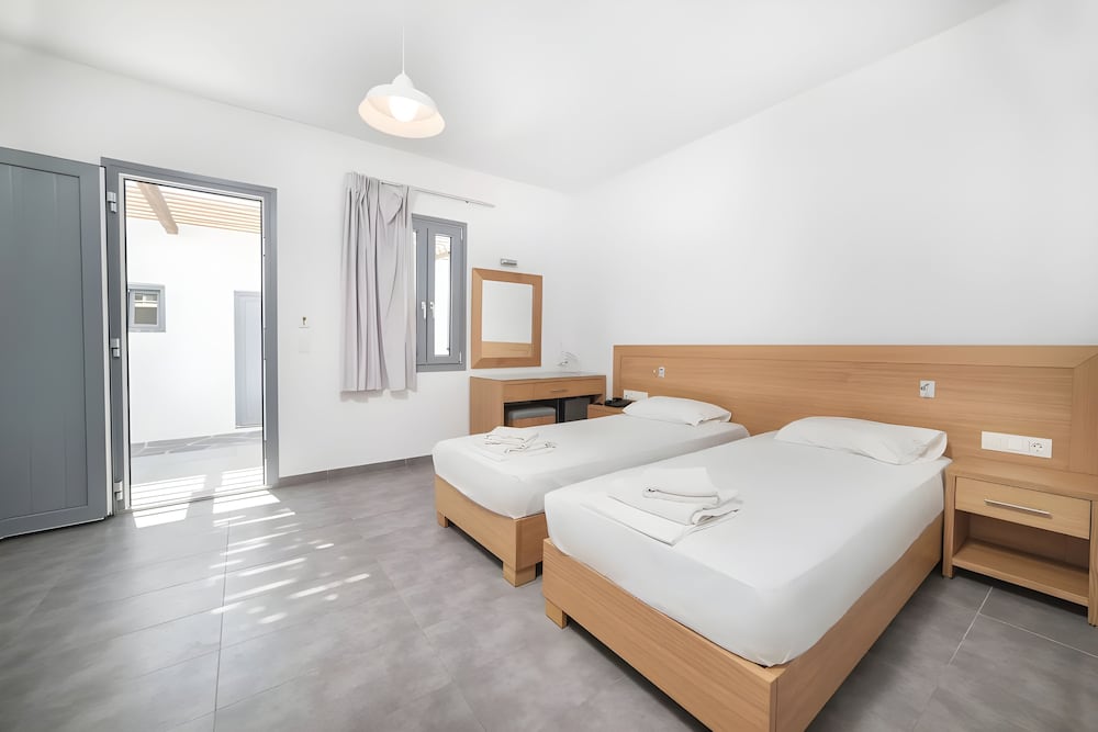 FarOut Beach Club by null