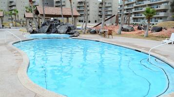 Outdoor pool, a heated pool