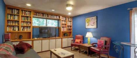 Smart TV, DVD player, books