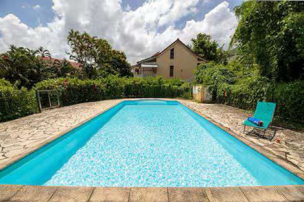 Piscine extérieure