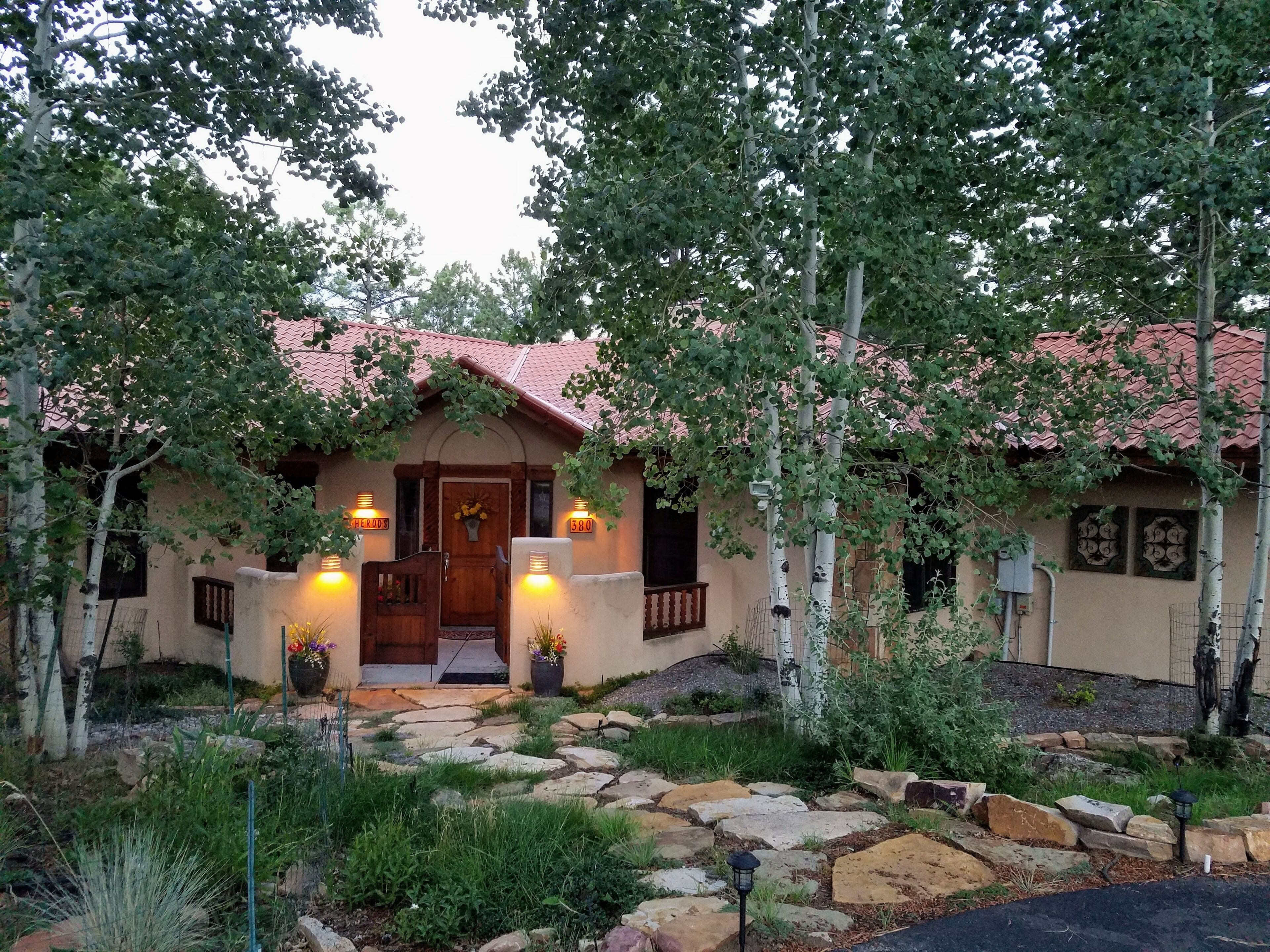 BEAUTIFUL SAN JUANS--Free golf/deck/hot tub/gas fire pit/hike/jeep/bike/fish !!