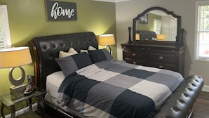 Room - Home Is Where the Heart Is (Jonesboro)