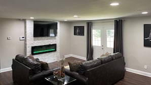 Living area - Home Is Where the Heart Is (Jonesboro)