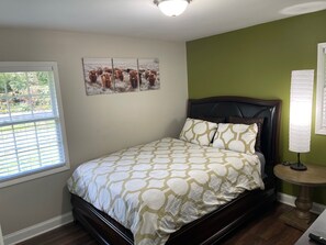 Room - Home Is Where the Heart Is (Jonesboro)