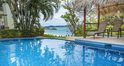 Ocean view at its best at a walk from the beach!!!