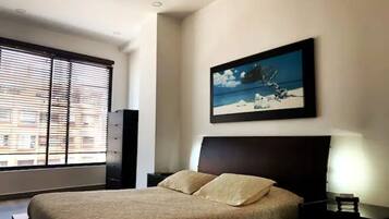 3 bedrooms, iron/ironing board, travel crib, free WiFi