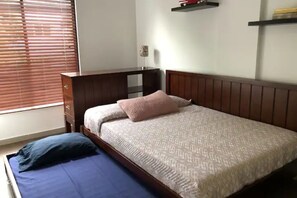 3 chambres, fer et planche Ă repasser, lit parapluie, Wi-Fi gratuit