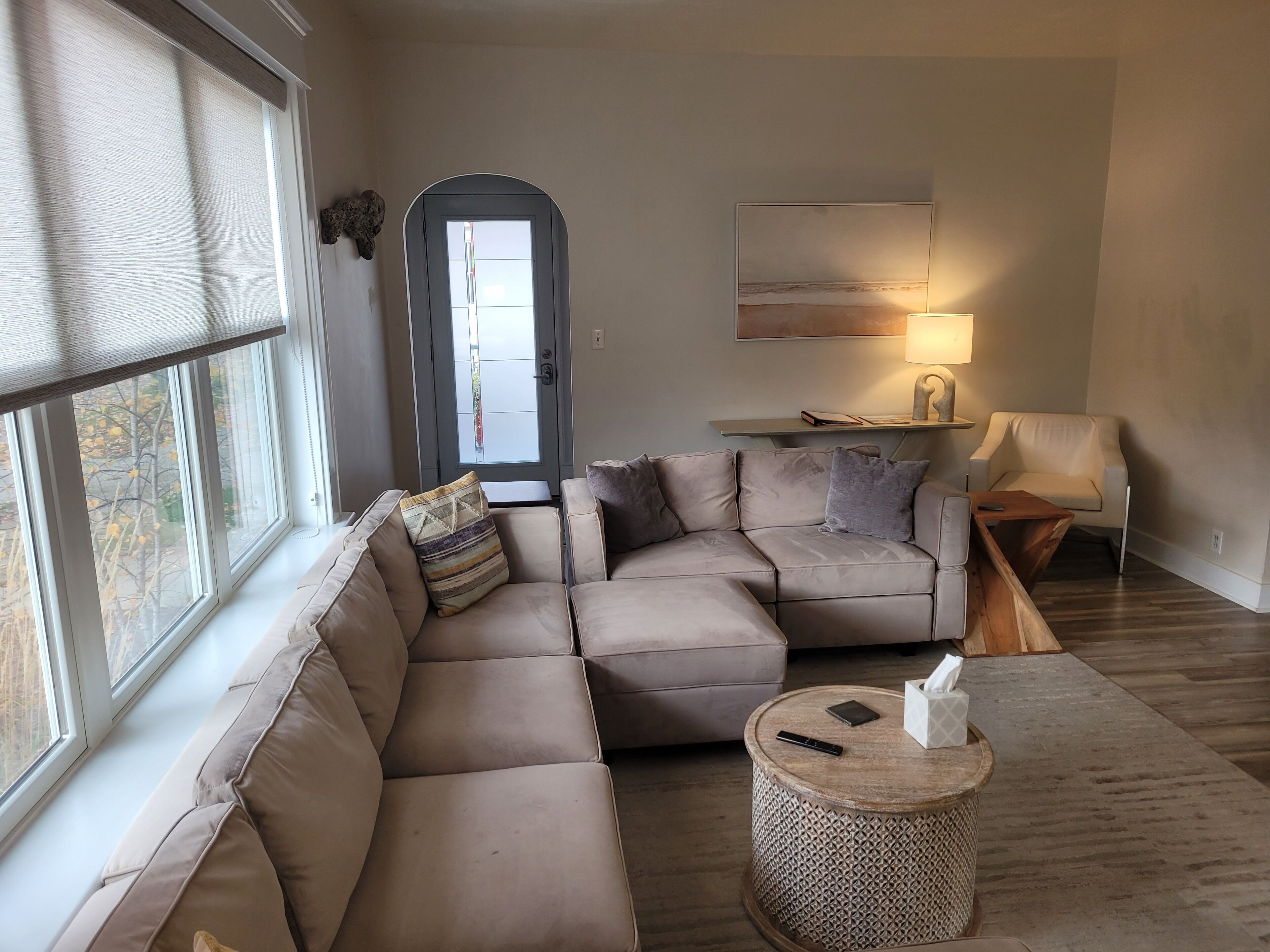 Smart TV, fireplace, offices