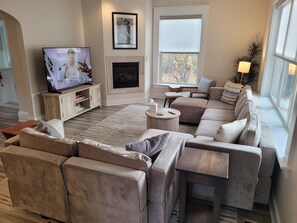 Smart TV, fireplace, offices