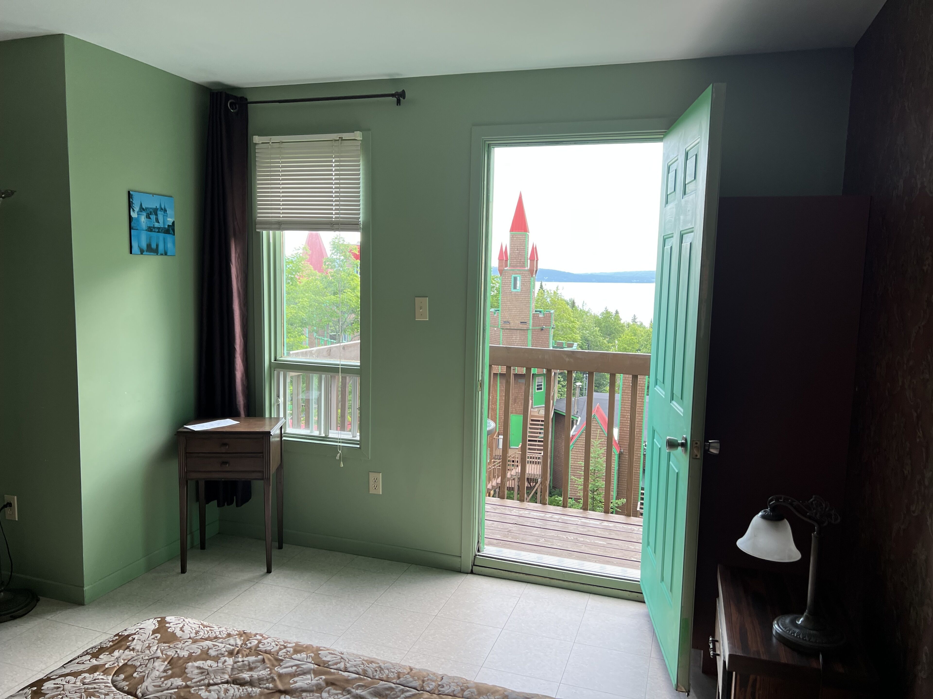 Premium bedding, individually decorated, individually furnished